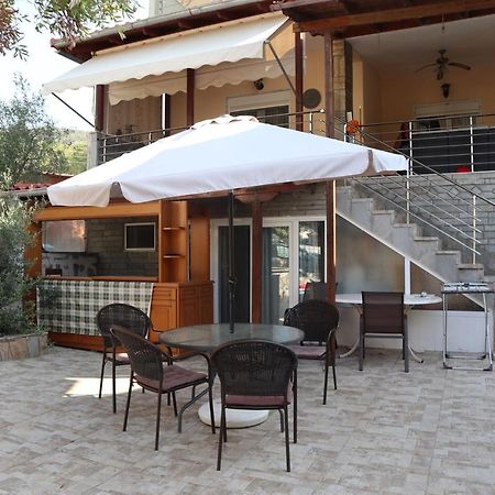 Apartments Bela PalaiónTsiflíkion 外观 照片