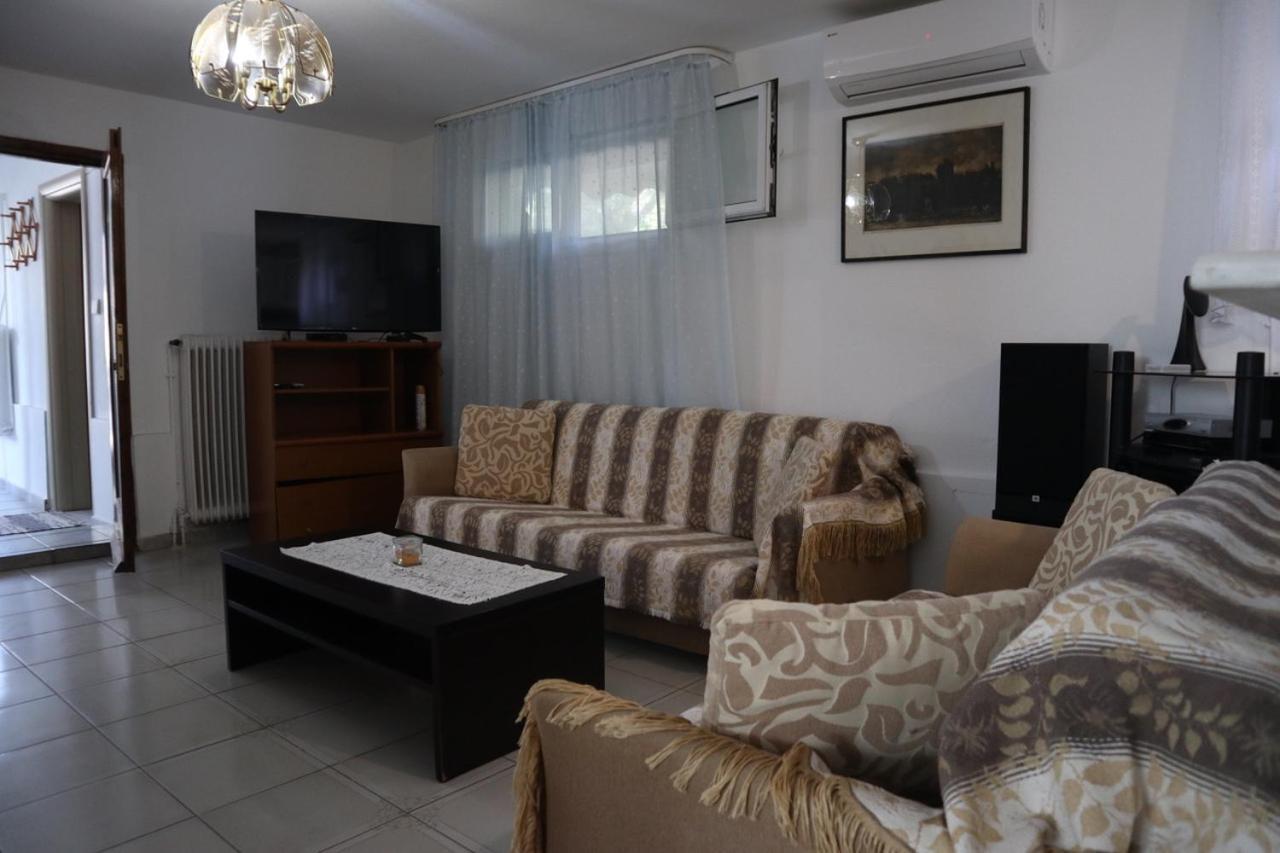 Apartments Bela PalaiónTsiflíkion 外观 照片
